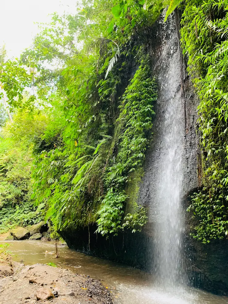 cascade bali indonesie